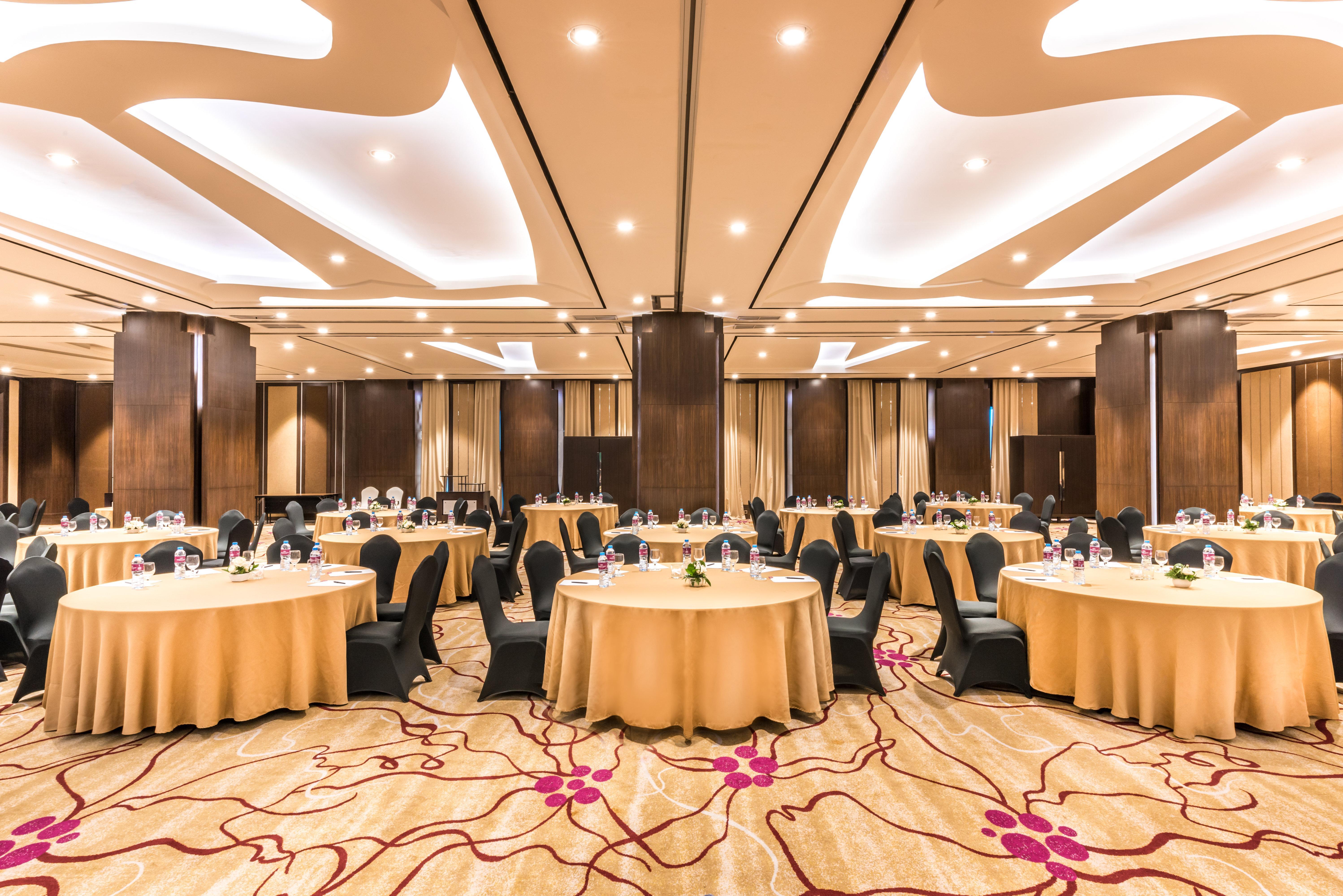 Crowne Plaza Bandung, an IHG Hotel Exterior foto